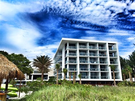 beachfront accommodations longboat key.